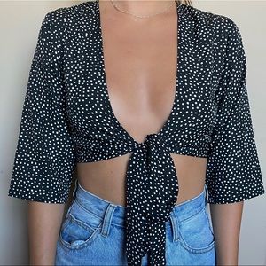 Front tie polka dot crop top